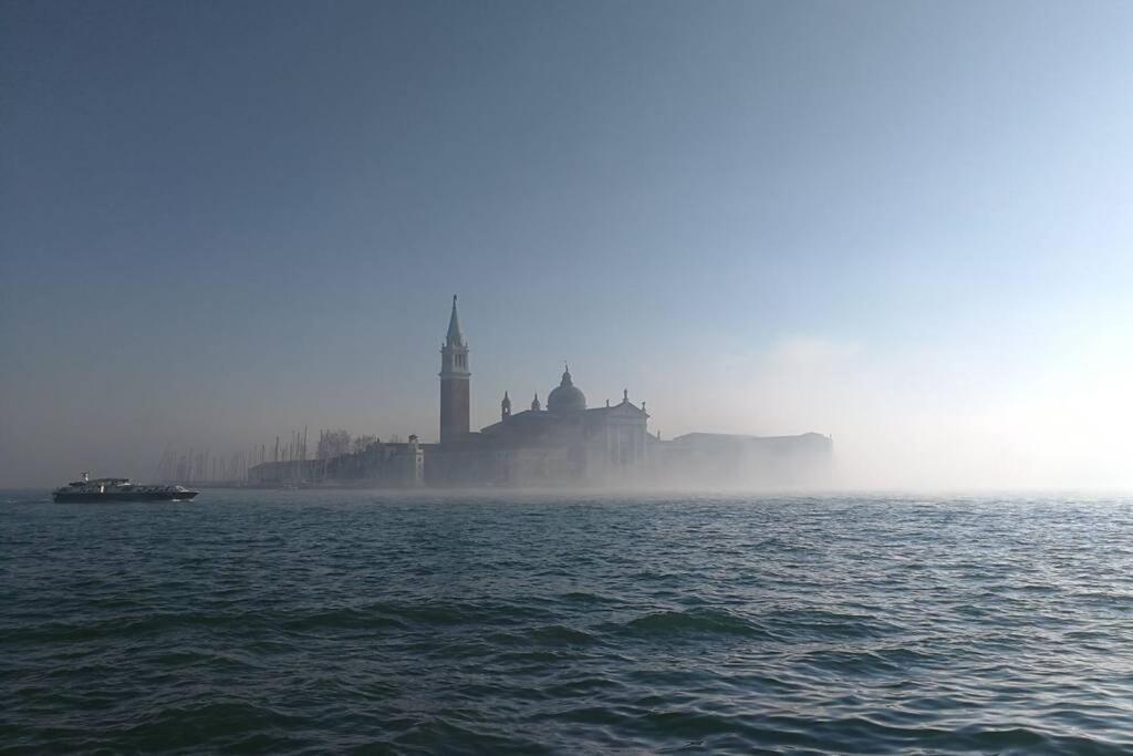 Venezianischer Palazzo Mit Kostenlosen Wlan Naehe Markusplatz Bagian luar foto