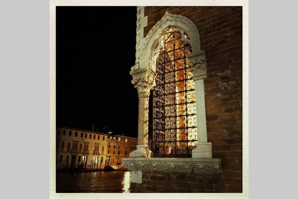 Venezianischer Palazzo Mit Kostenlosen Wlan Naehe Markusplatz Bagian luar foto