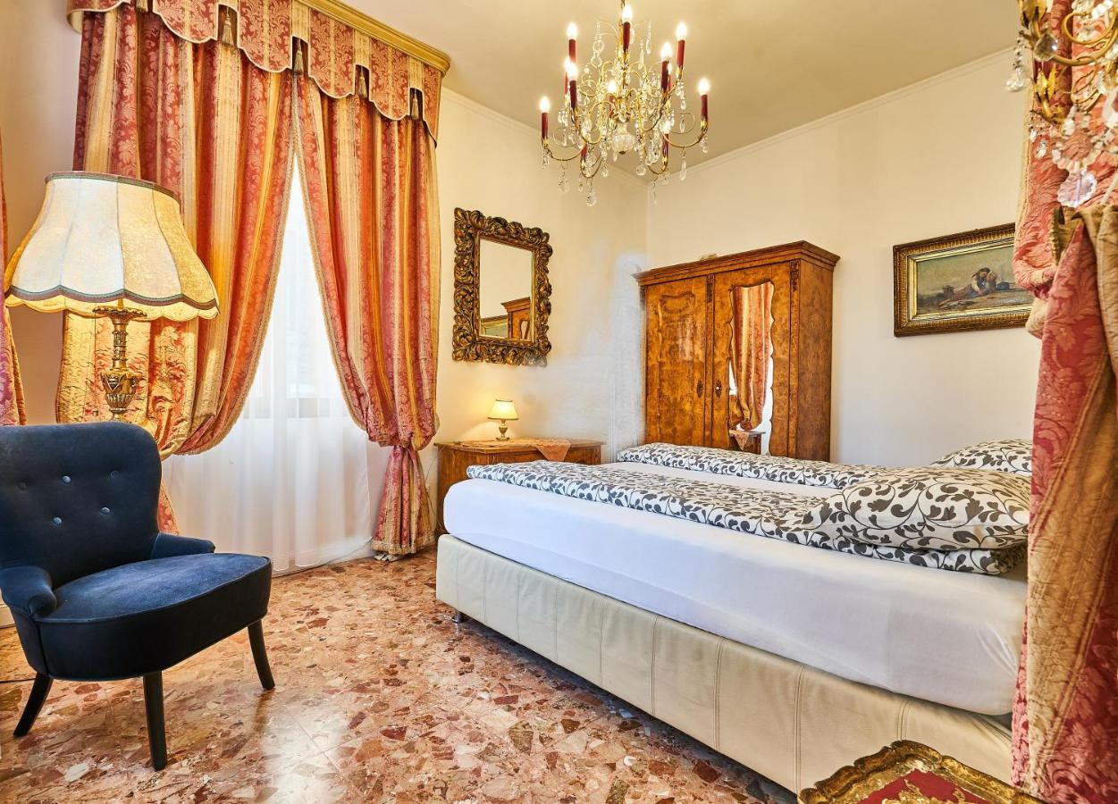 Venezianischer Palazzo Mit Kostenlosen Wlan Naehe Markusplatz Bagian luar foto